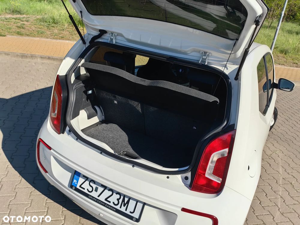 Volkswagen up! 1.0 move - 19