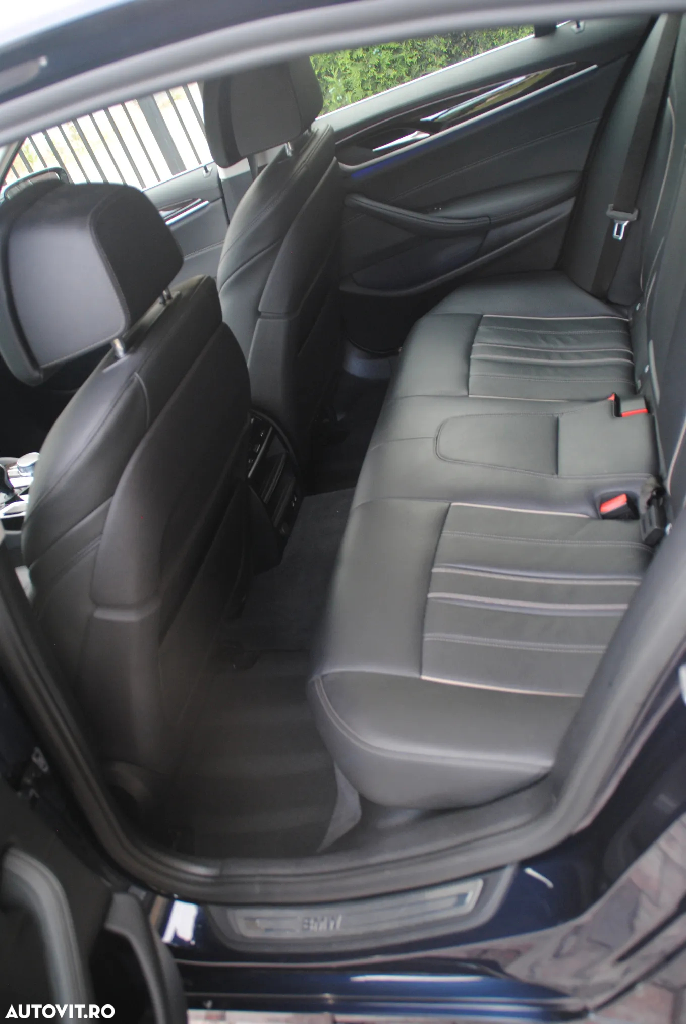 BMW Seria 5 520i AT - 17