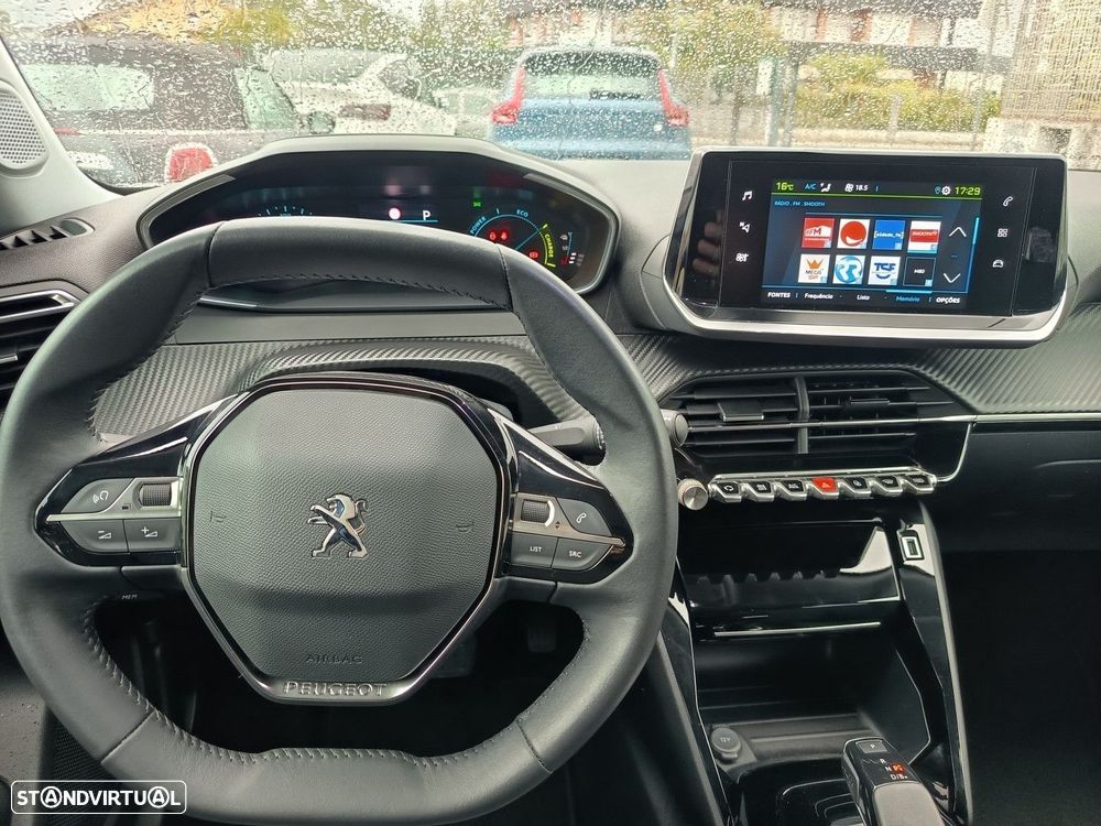 Peugeot e-2008 50 kWh Allure - 18