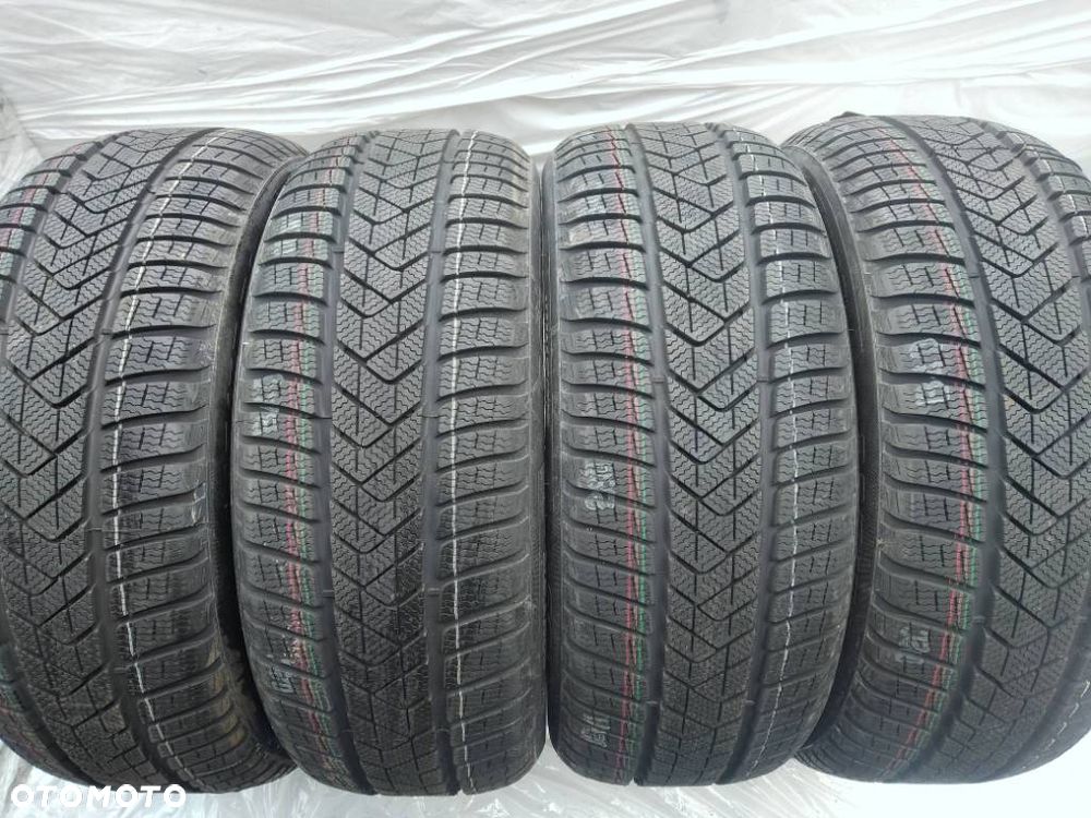 Pirelli Sottozero 3 225/55 R18 102V 2026 - 1