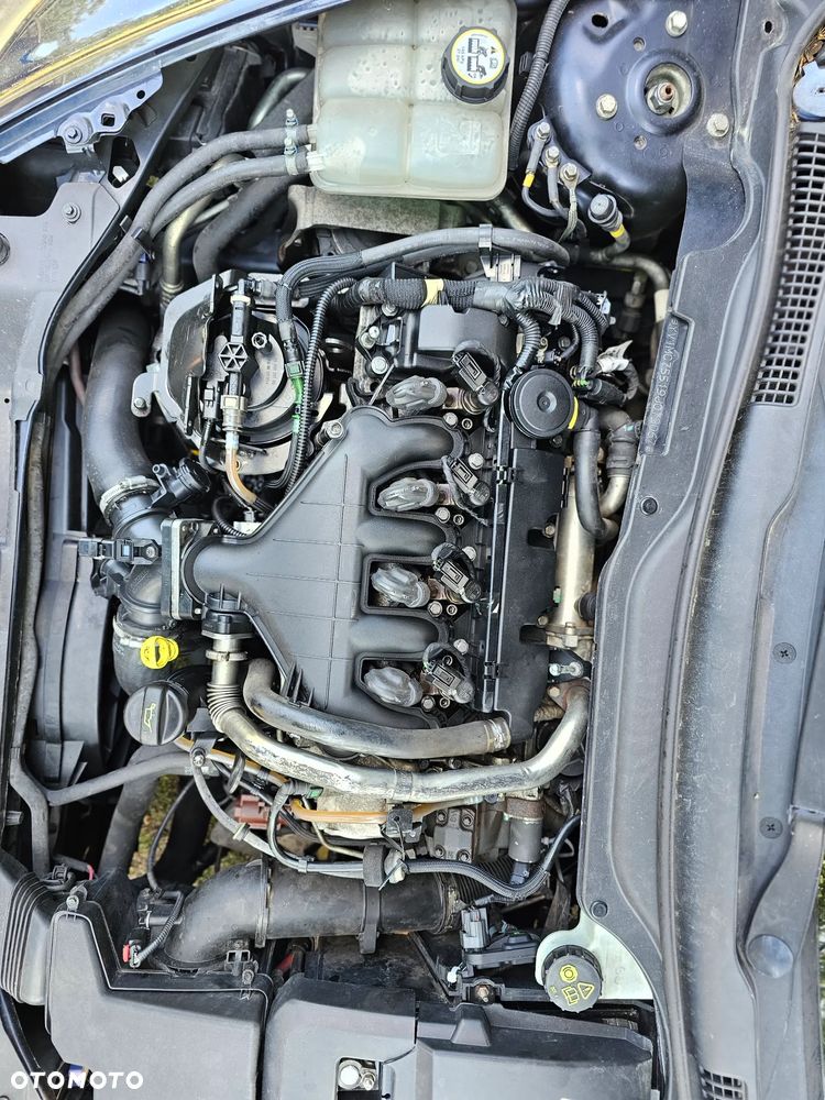Volvo C70 2.0D Momentum - 30