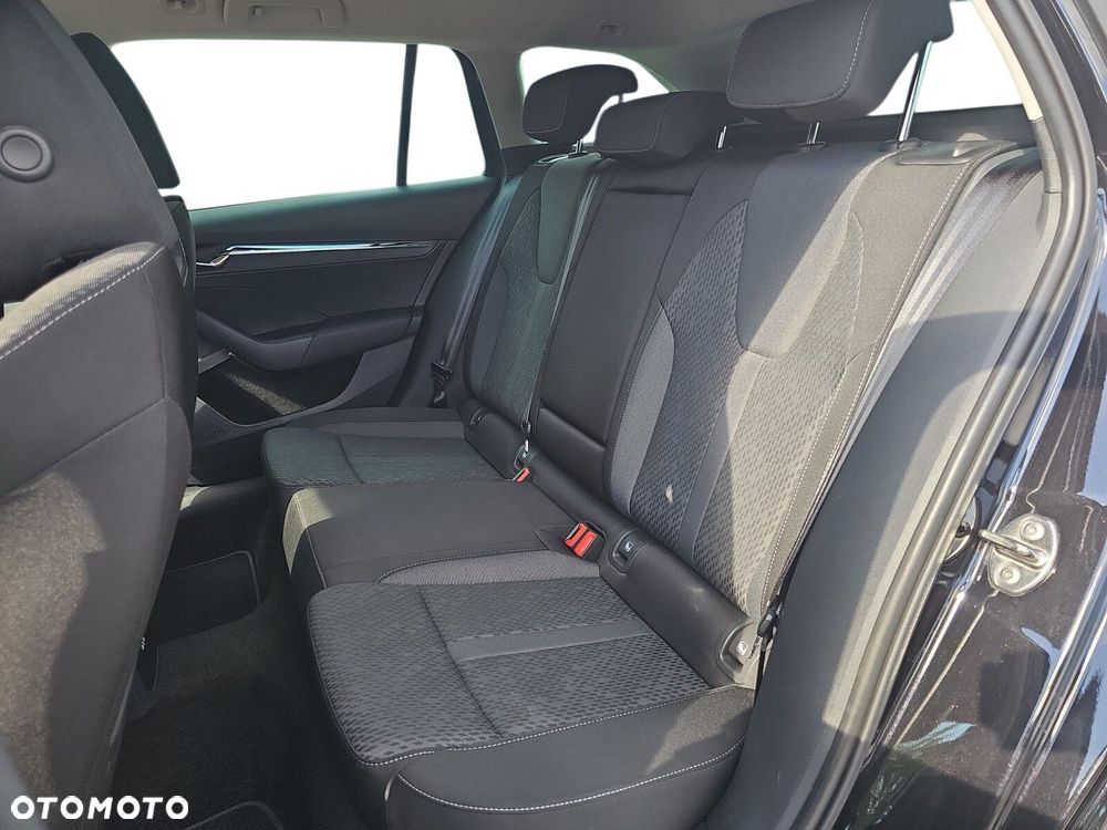 Skoda Octavia 2.0 TDI Style - 12