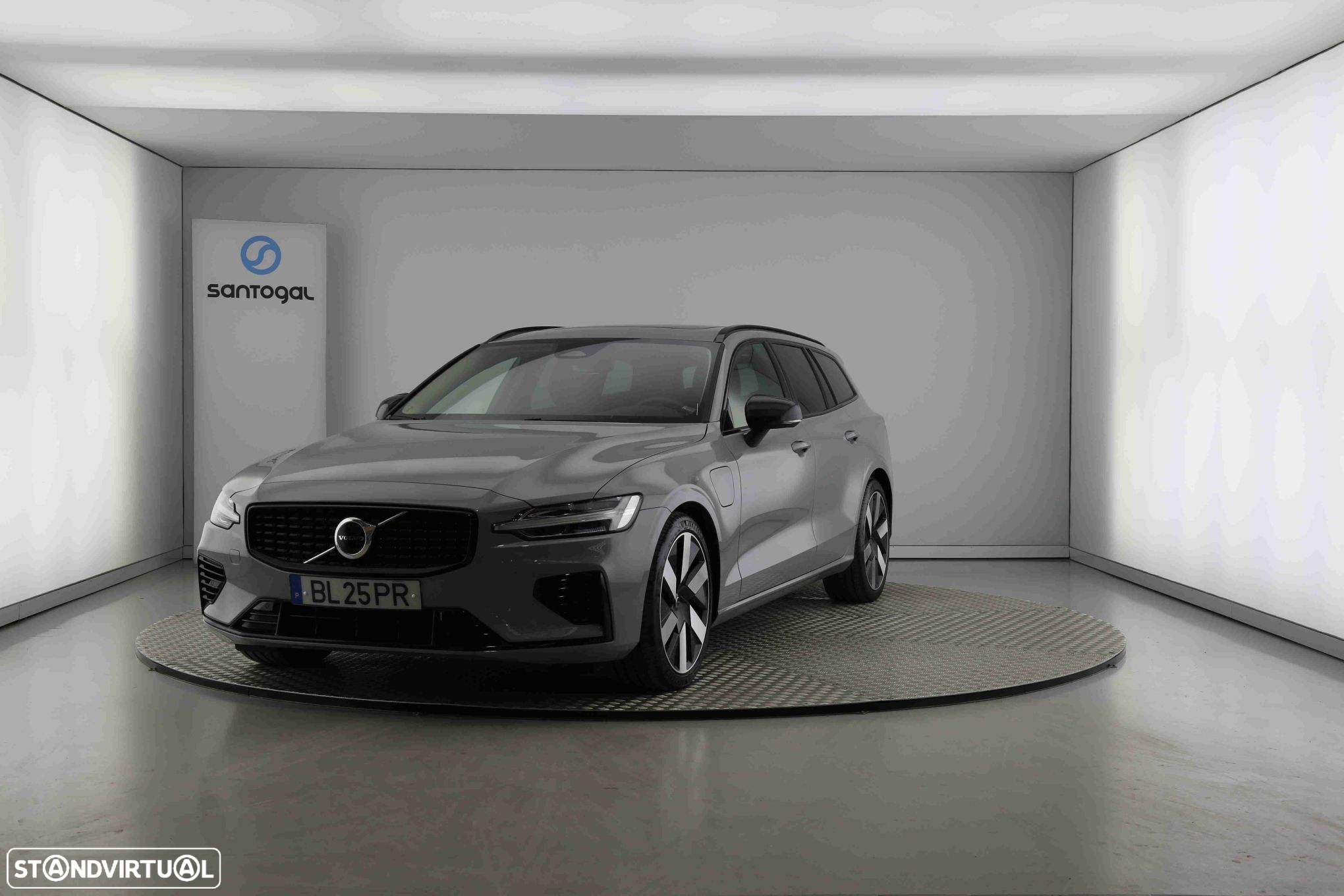 Volvo V60 2.0 T6 AWD TE Plus Dark - 7