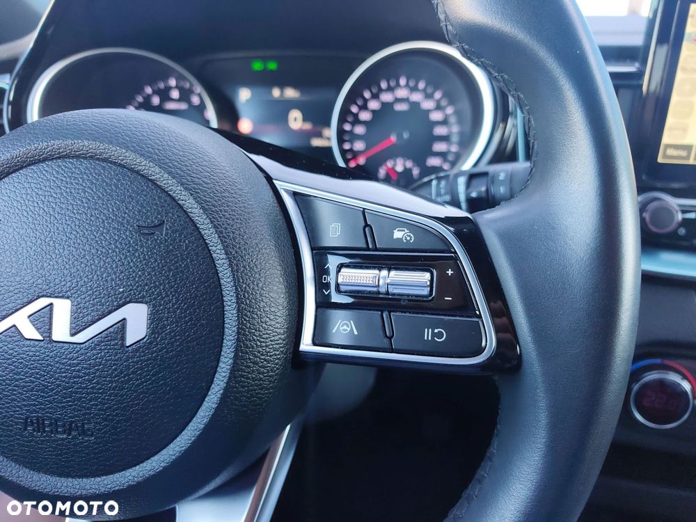 Kia XCeed 1.6 T-GDI Tribute DCT - 25