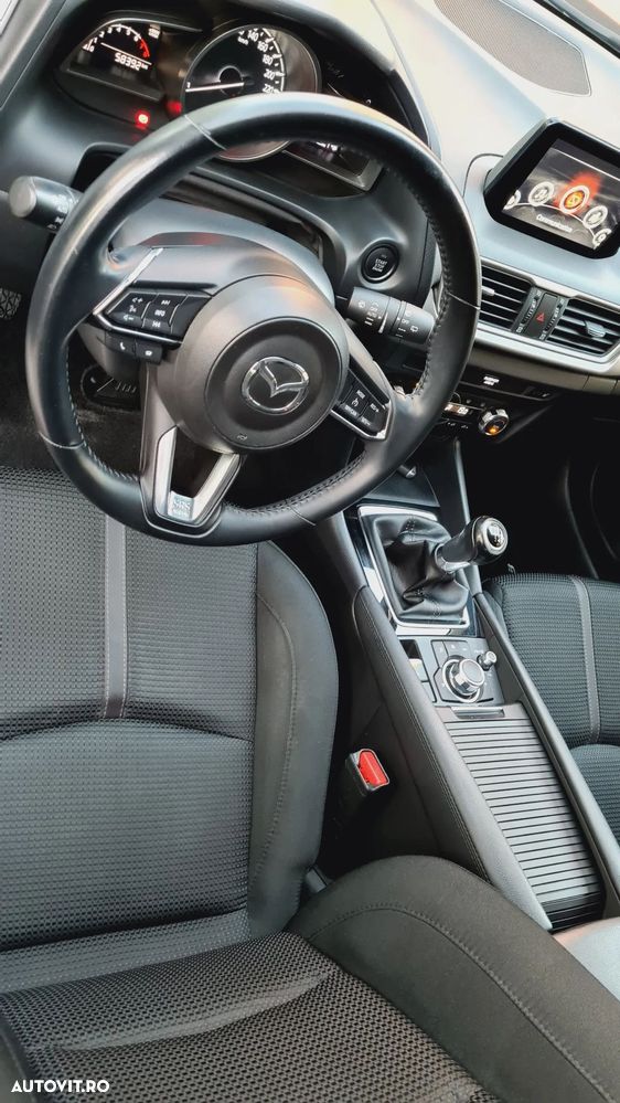 Mazda 3 G120 Revolution - 6