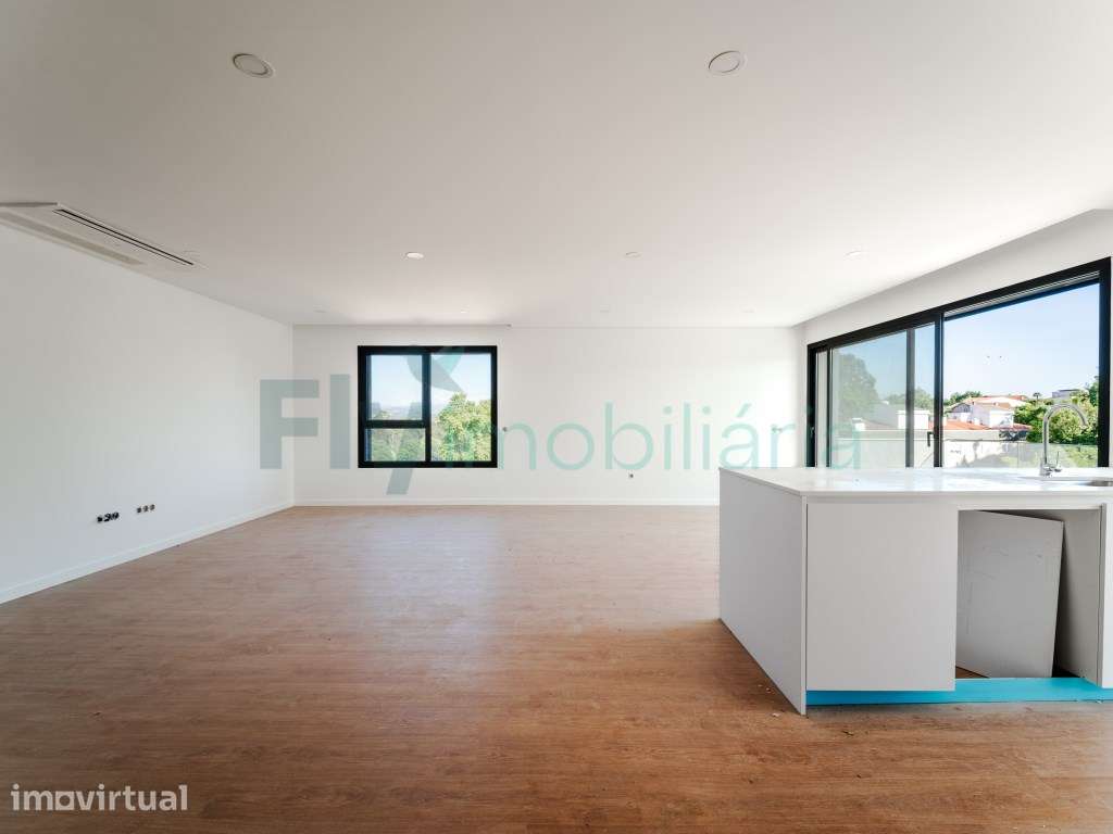 Apartamento T3 com excelente áreas em zona central de Lousada - Grande imagem: 2/60