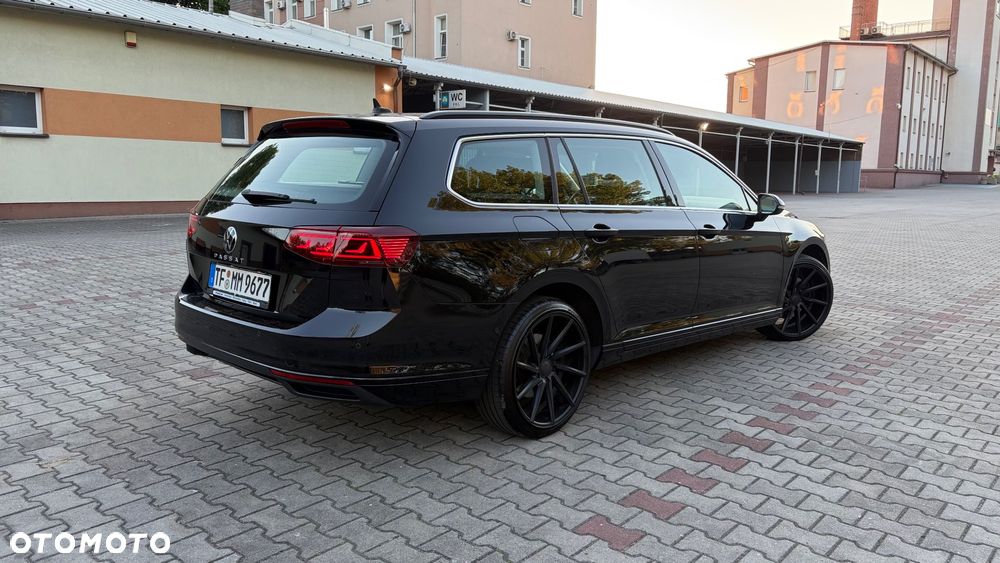 Volkswagen Passat Variant 2.0 TDI SCR DSG Business - 6