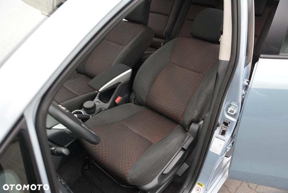 Toyota Verso 2.0 D-4D Premium - 38