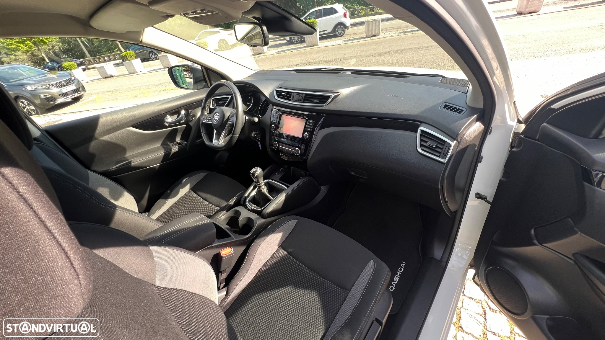 Nissan Qashqai 1.5 dCi N-Connecta Business - 6