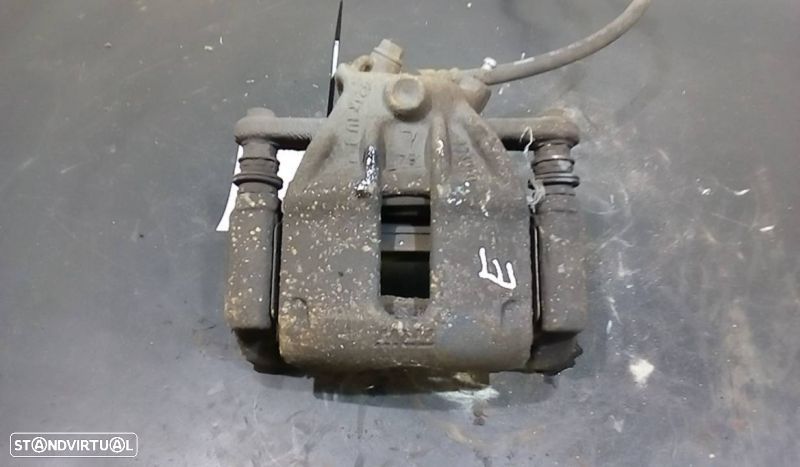 Pinça Frente Esq Nissan Micra Iii (K12) - 2