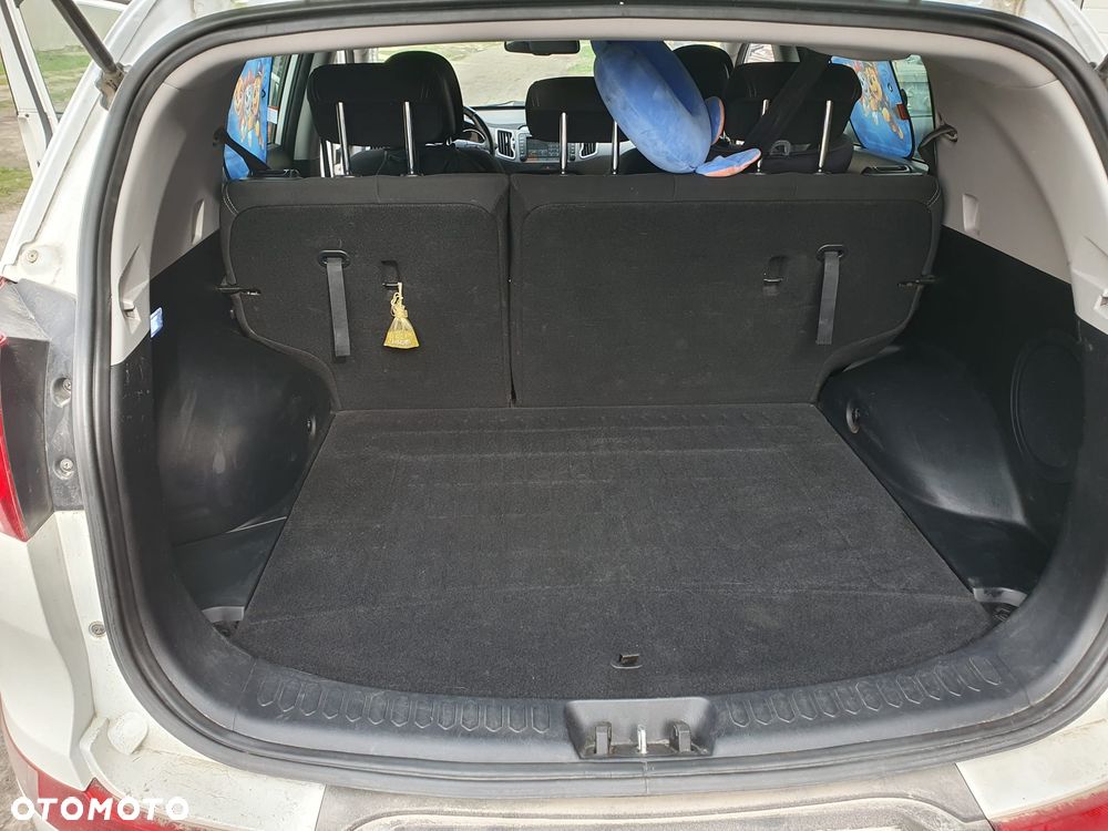 Kia Sportage 2.0 CRDI L AWD - 9