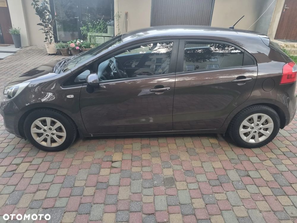Kia Rio 1.2 Dream-Team Edition - 9