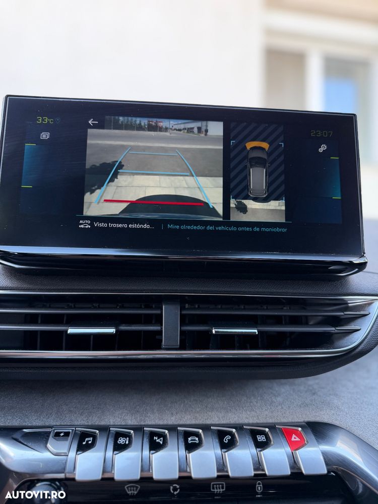 Peugeot 3008 PHEV 300 EAT8 4X4 GT - 32