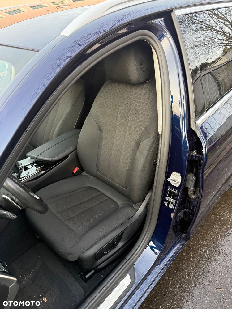 BMW Seria 5 520d Efficient Dynamics - 8