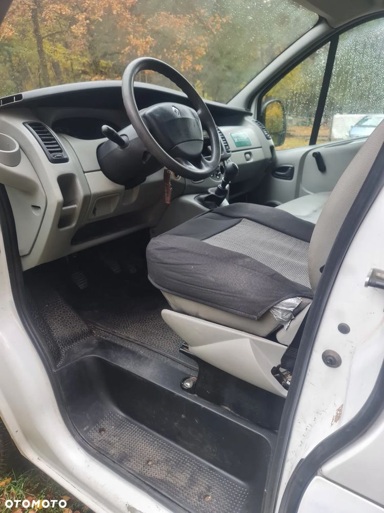 Renault Trafic - 10