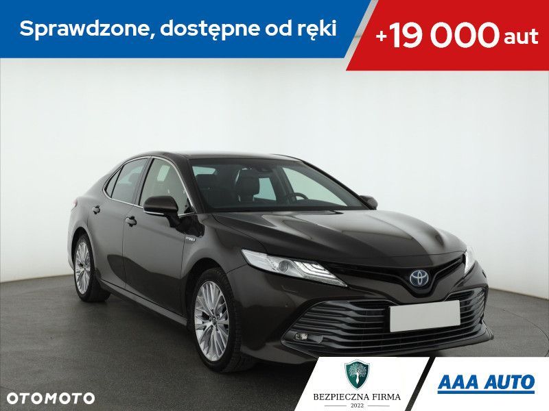 Toyota Camry - 2