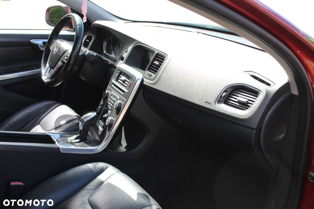 Volvo S60 2.5 T5 - 16