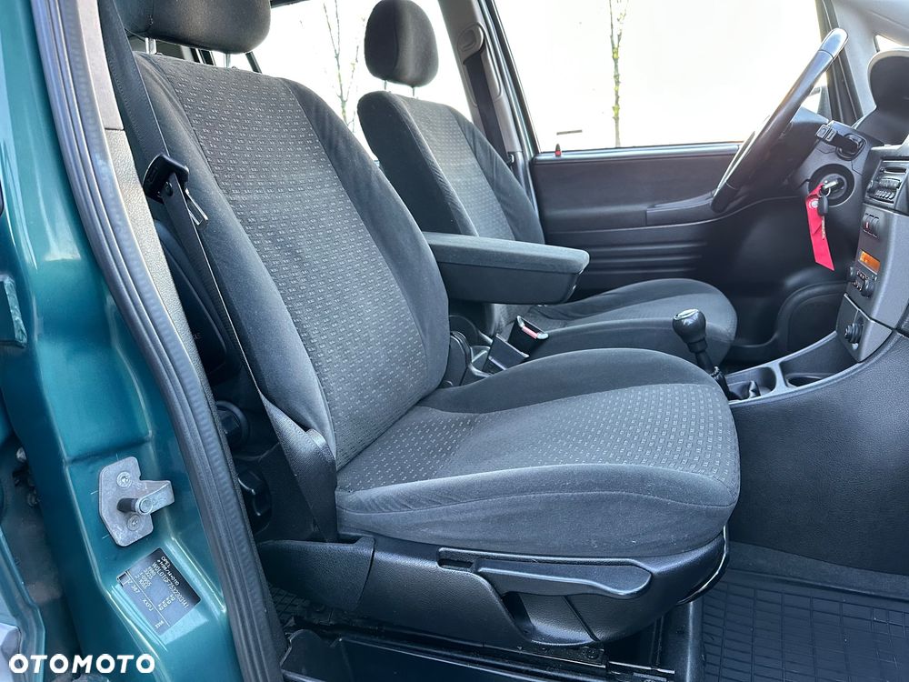 Opel Zafira 1.8 Elegance - 20