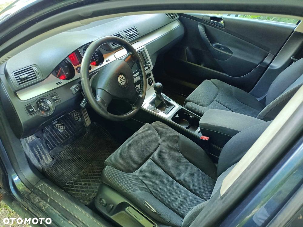 Volkswagen Passat - 5
