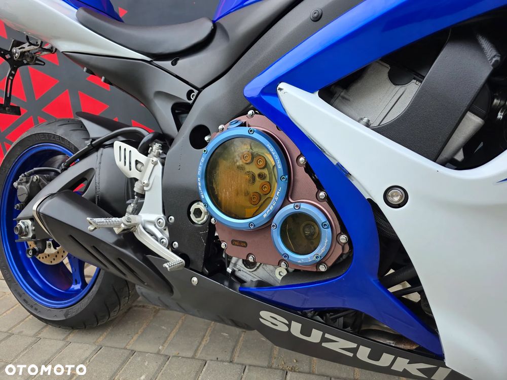 Suzuki GSX-R - 30