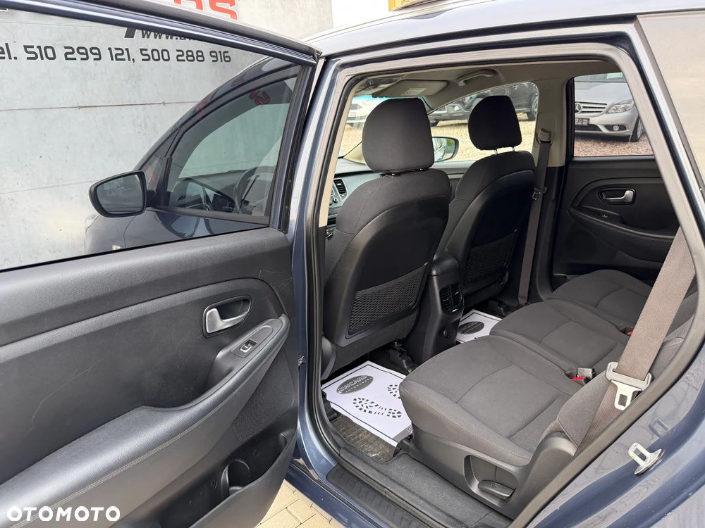 Kia Carens 1.7 CRDi XL 7os - 18