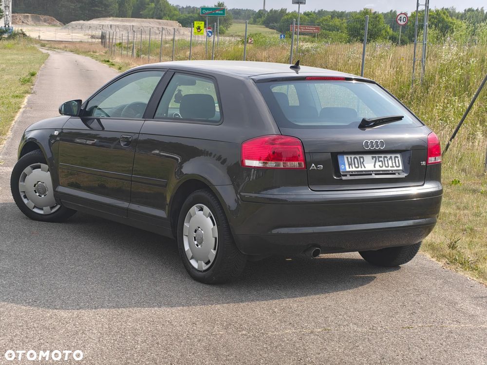 Audi A3 3-drzwiowe 1.6 Ambiente - 9