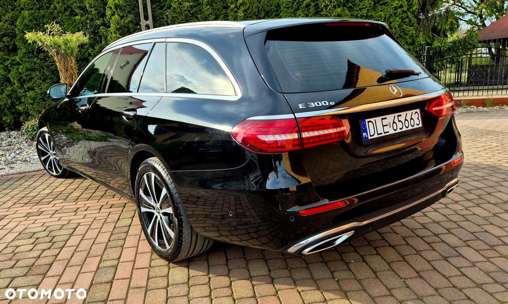 Mercedes-Benz Klasa E 300 9G-TRONIC Avantgarde - 12