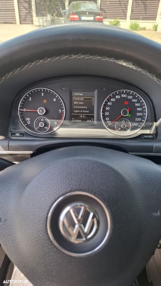 Volkswagen Touran 2.0 TDI DPF Highline DSG - 8