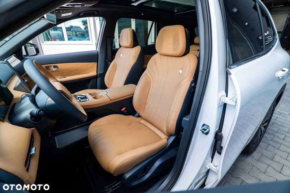 Geely Starray EM-i 1.5 PHEV Max DHT - 33