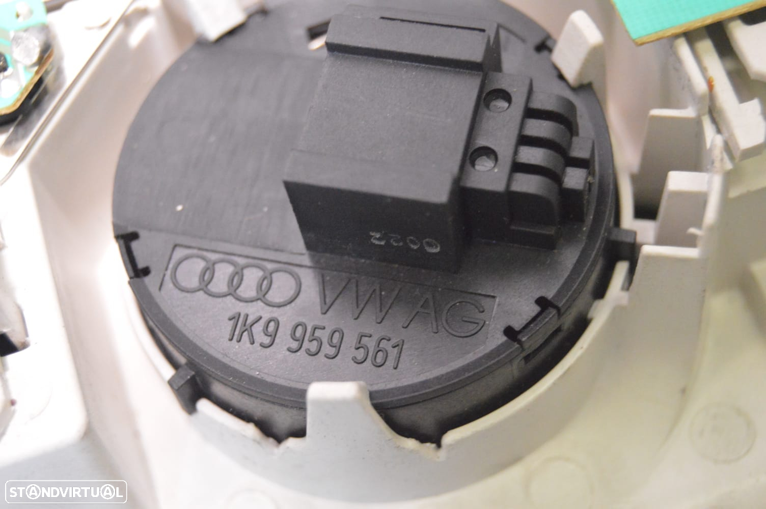 LUZ LUZES INTERIOR PLAFONIER TETO TEJADILHO FRENTE FRONTAL CENTRAL COMANDOS PAINEL CONTROLO VW VOLKSWAGEN 1K0867489E 1K0867489 1K9959561 1K0868837E 1K0868837 1K0947105AT 1K0947105 VW VOLKSWAGEN SHARAN 7N 2.0 TDI 140CV CFF CFFB GOLF VI 6 MK6 1K 1K1 TIGUAN 5N SEAT ALHAMBRA - 6