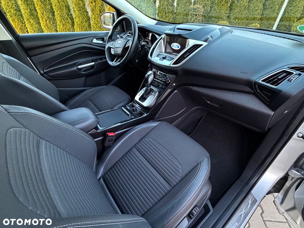 Ford Kuga 2.0 TDCi 4WD Titanium - 25