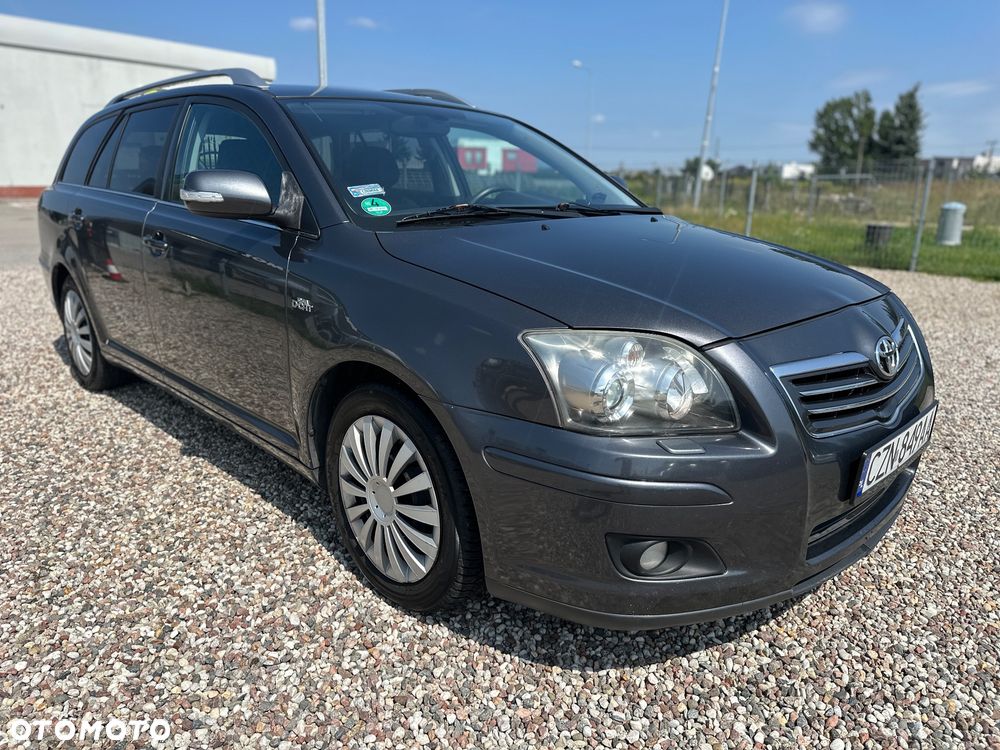 Toyota Avensis 2.2 D-4D X Premium - 1