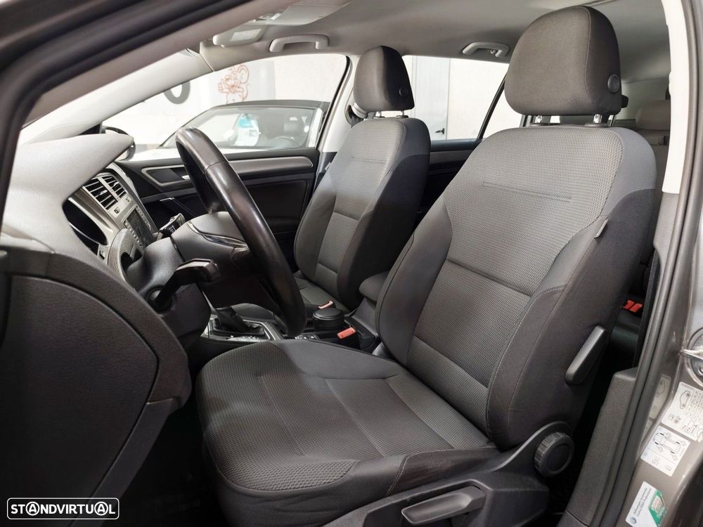 VW Golf Variant 1.6 TDi Sportline DSG - 12