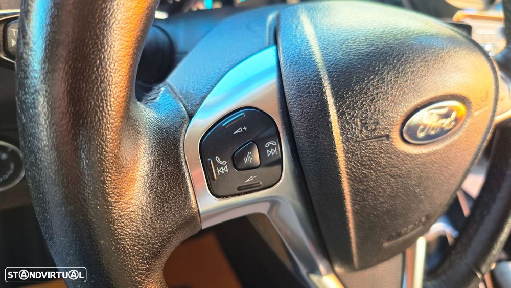 Ford Tourneo Courier 1.0 EcoBoost Titanium - 16