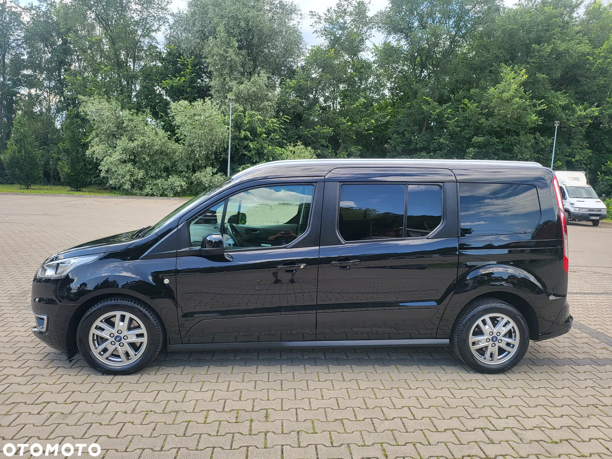 Ford Tourneo Connect Grand - 4