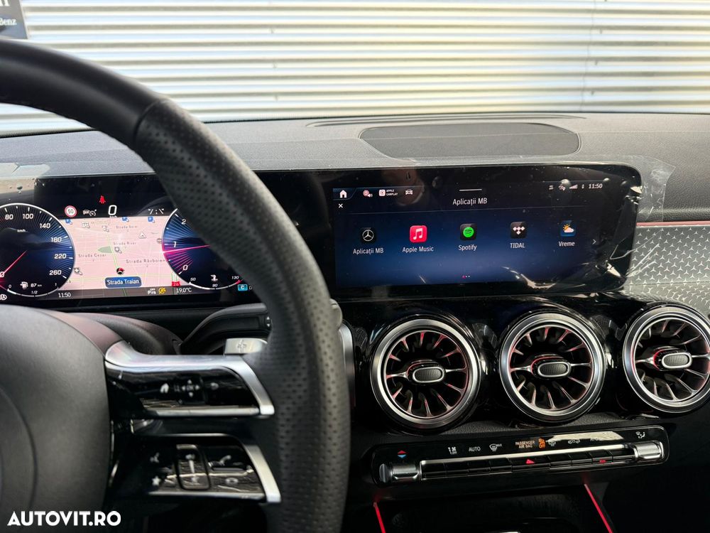 Mercedes-Benz GLB 200 d 8G-DCT AMG Line - 18