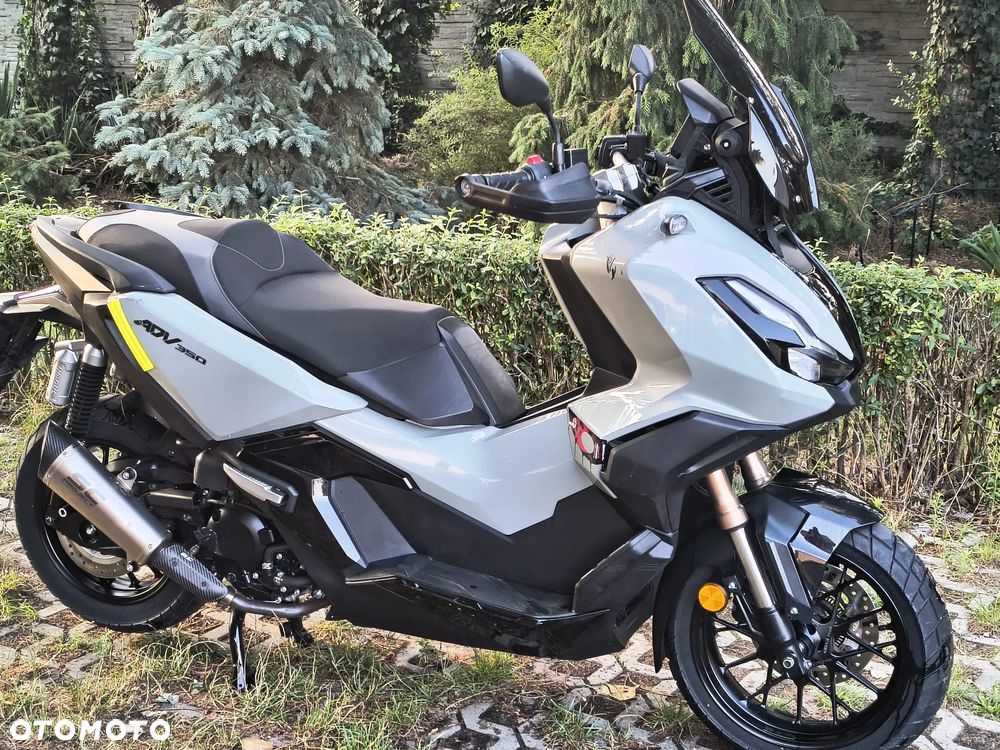 Honda ADV350 - 3