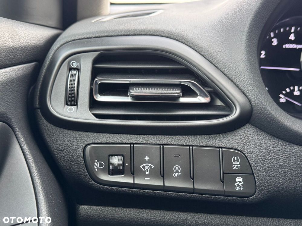 Hyundai i30 1.0 T-GDI Smart DCT - 10