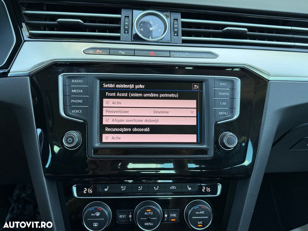 Volkswagen Passat 2.0 TDI DSG Highline - 22