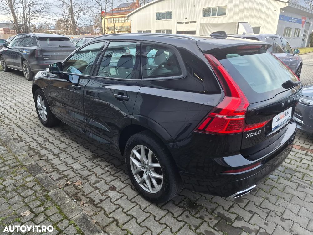 Volvo XC 60 D4 AWD Momentum - 4
