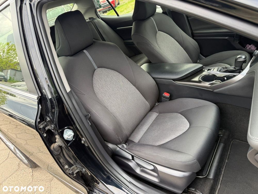 Toyota Camry - 15
