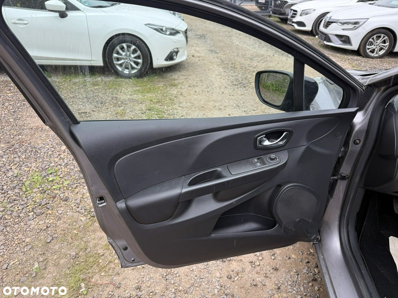 Renault Clio - 9