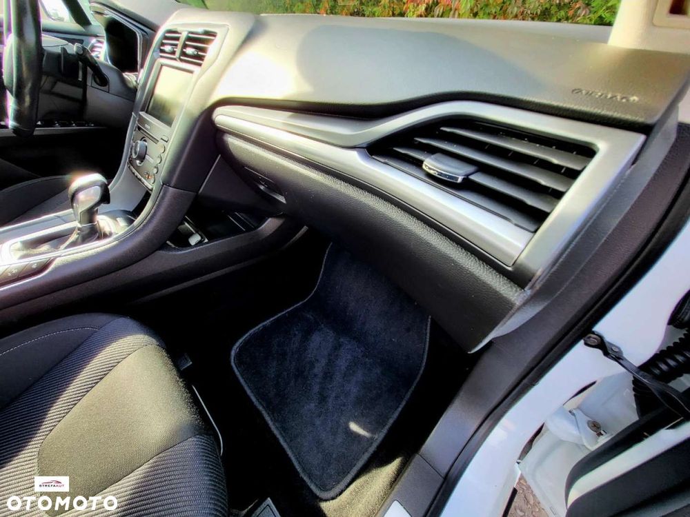 Ford Mondeo - 26
