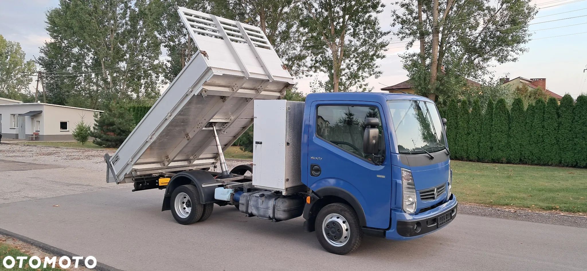 Renault Maxity 130.35 - 1