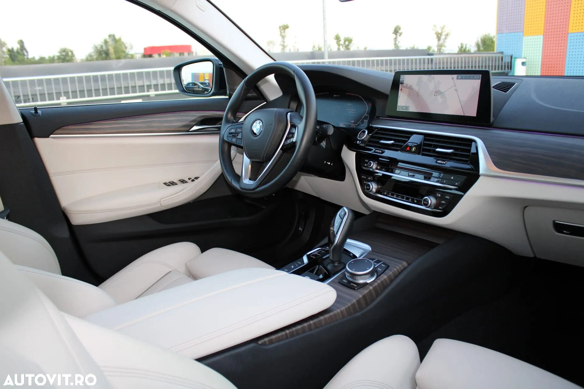 BMW Seria 5 530e AT PHEV - 38
