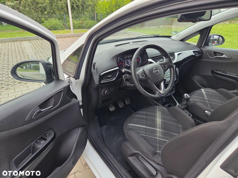 Opel Corsa 1.4 16V Edition 150 - 11