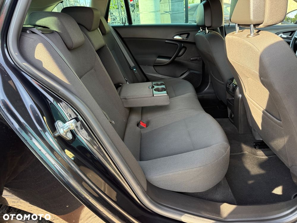 Opel Insignia 2.0 CDTI - 17
