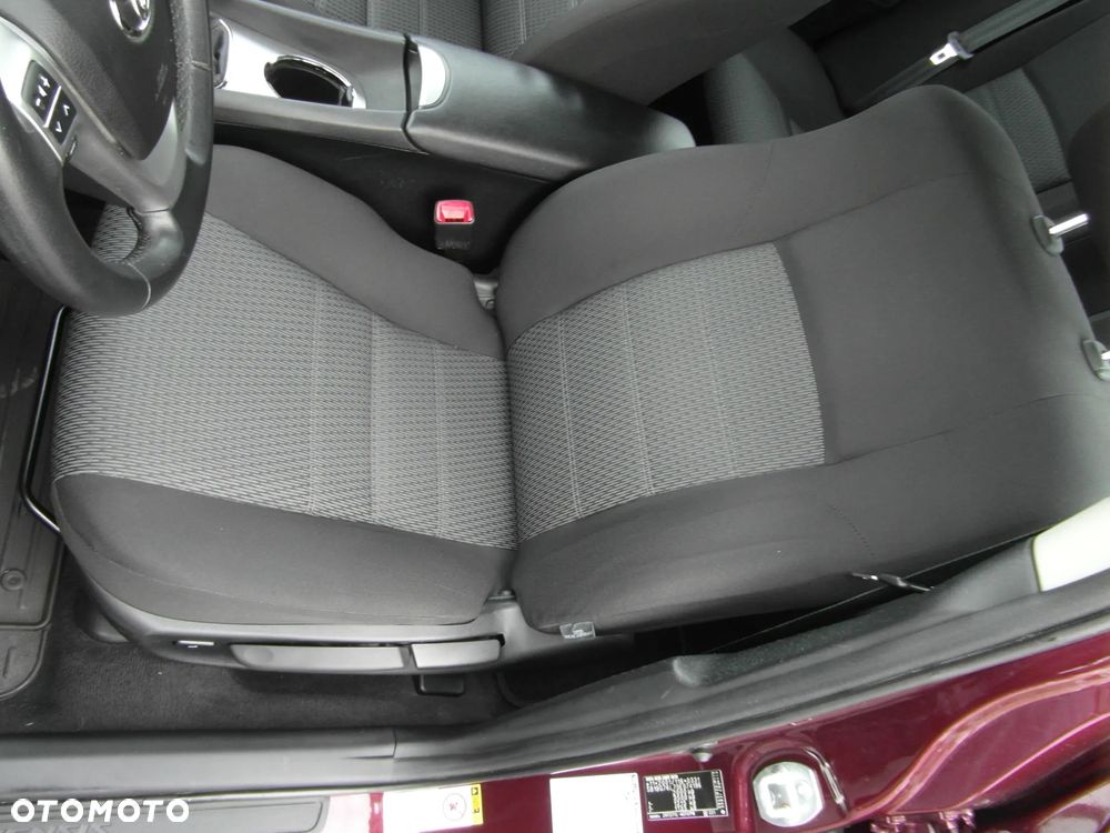 Toyota Avensis 1.8 Edition - 16