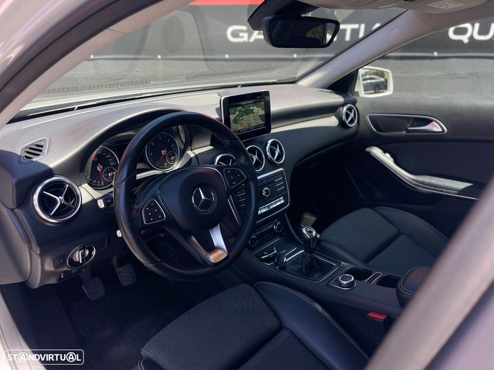 Mercedes-Benz A 180 d BlueEFFICIENCY Edition Style - 11