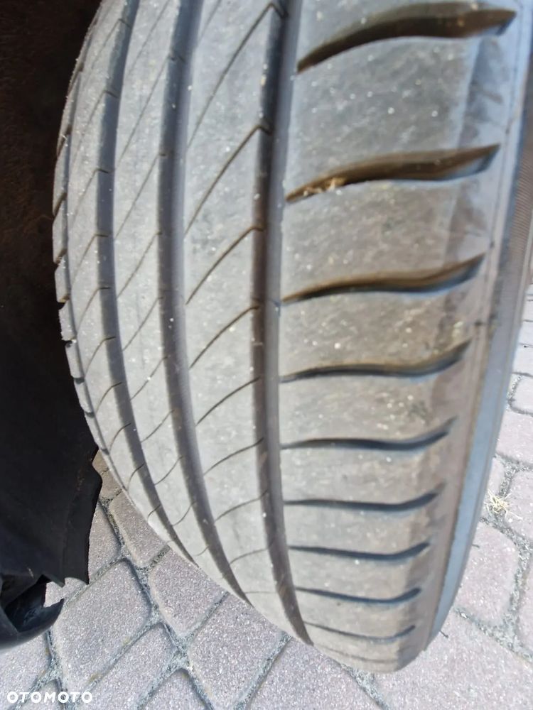 Ford Focus 1.8 Titanium - 18